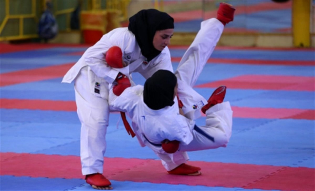 مدال طلای قهرمانی کشور برای تیم کاراته زنان ناشنوای کرمانشاه