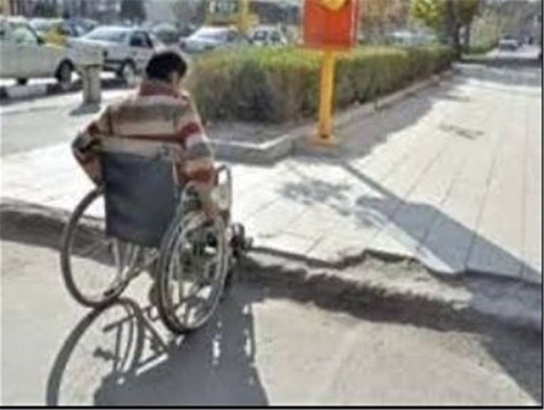 مناسب نبودن محیط شهری گناباد برای معلولان 
