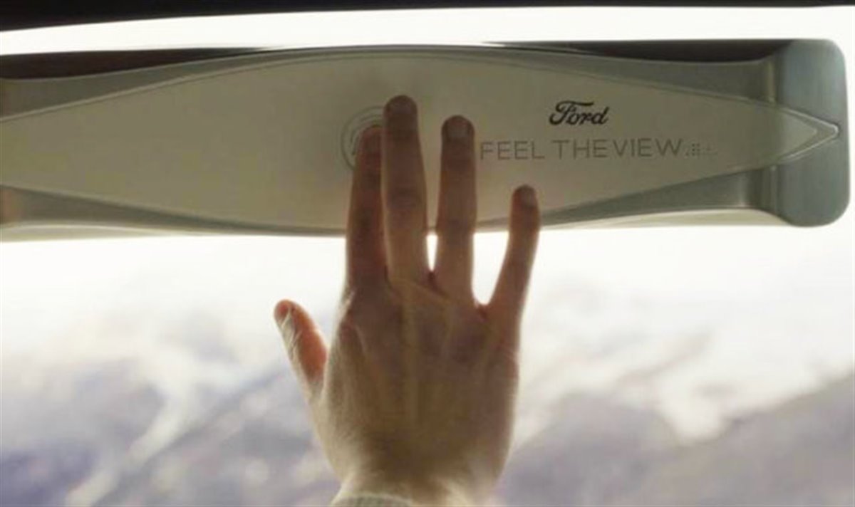 پنجره هوشمندی که مناظر بیرونی خودرو را به نابینایان نشان می‌دهد!