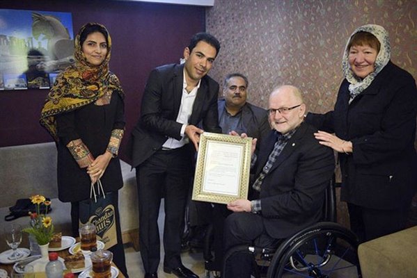 اعطای بالاترین نشان رییس کمیته بین‌المللی پارالمپیک به خانواده گلبارنژاد
