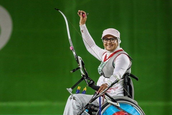 زهرا نعمتی بهترین ورزشکار معلول تیراندازی با کمان جهان شد