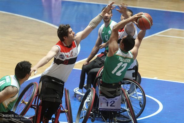 تیم بسکتبال معلولان وجانبازان اراک تیم جانبازان شیراز رامغلوب کرد