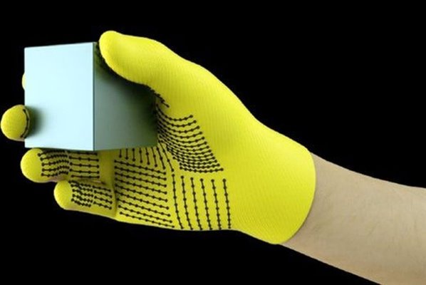 تشخیص اشیا از طریق لمس با دستکش هوشمند