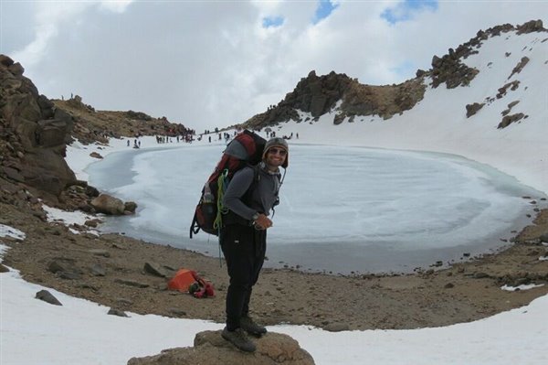 کوهنورد معلول مهابادی به سومین قله مرتفع ایران صعود کرد 