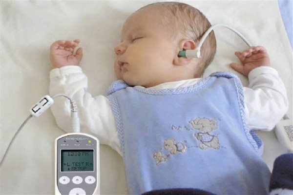 سه تا پنج هزار نوزاد ناشنوا یا دارای اختلالات شنوایی سالانه در کشور متولد می‌شوند