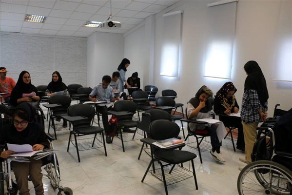 آزمون کتبی مهارت فنی حرفه‌‌ای کارآموزان مجتمع رعد برگزار شد